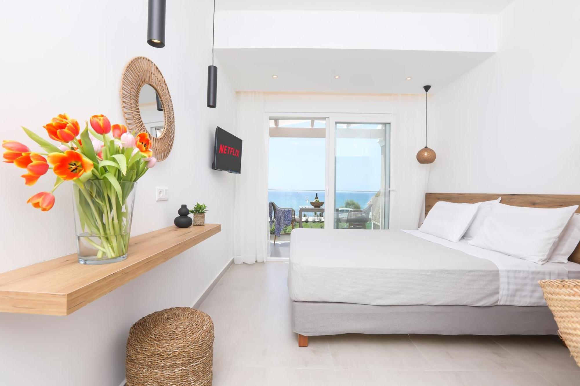 Magdachris Luxury Rooms アギオス・ゲオルギオス・パゴン エクステリア 写真